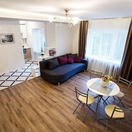 Chornovola Avenue Apartment Lviv Bagian luar foto