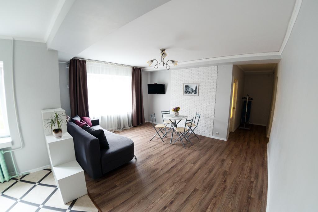 Chornovola Avenue Apartment Lviv Bagian luar foto